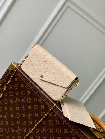 LV Félicie Pochette M82363