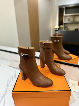 ua H**me5 kelly jumping boots