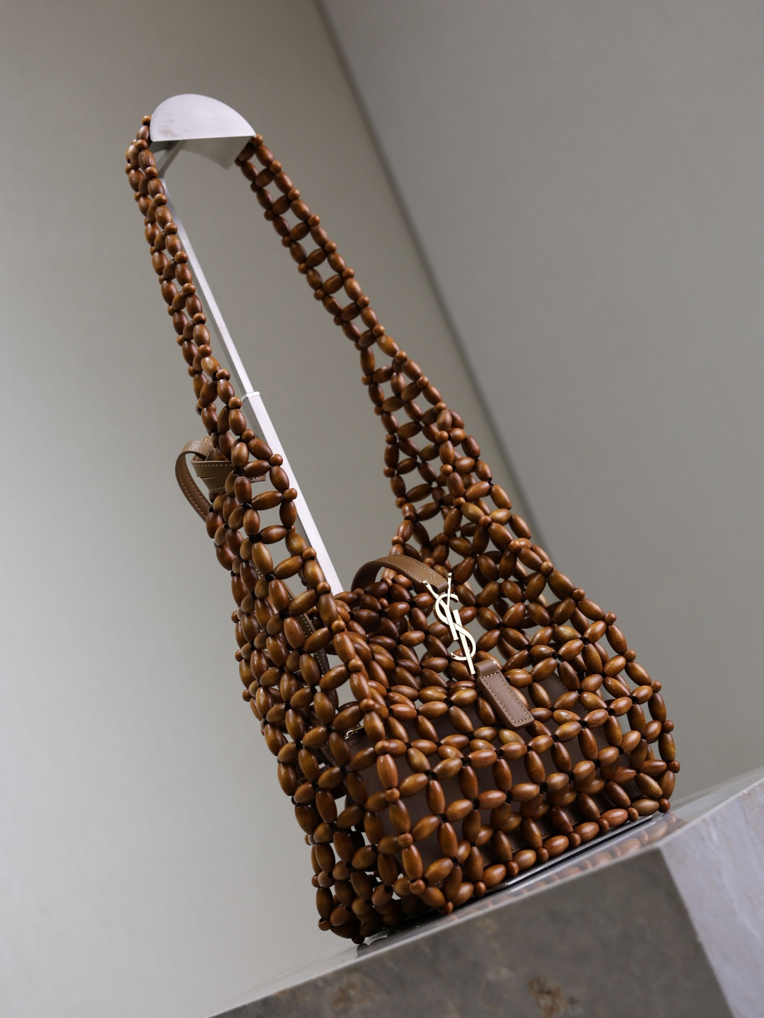 Y*L le 5 à 7 wood beads 23x22x8.5cm