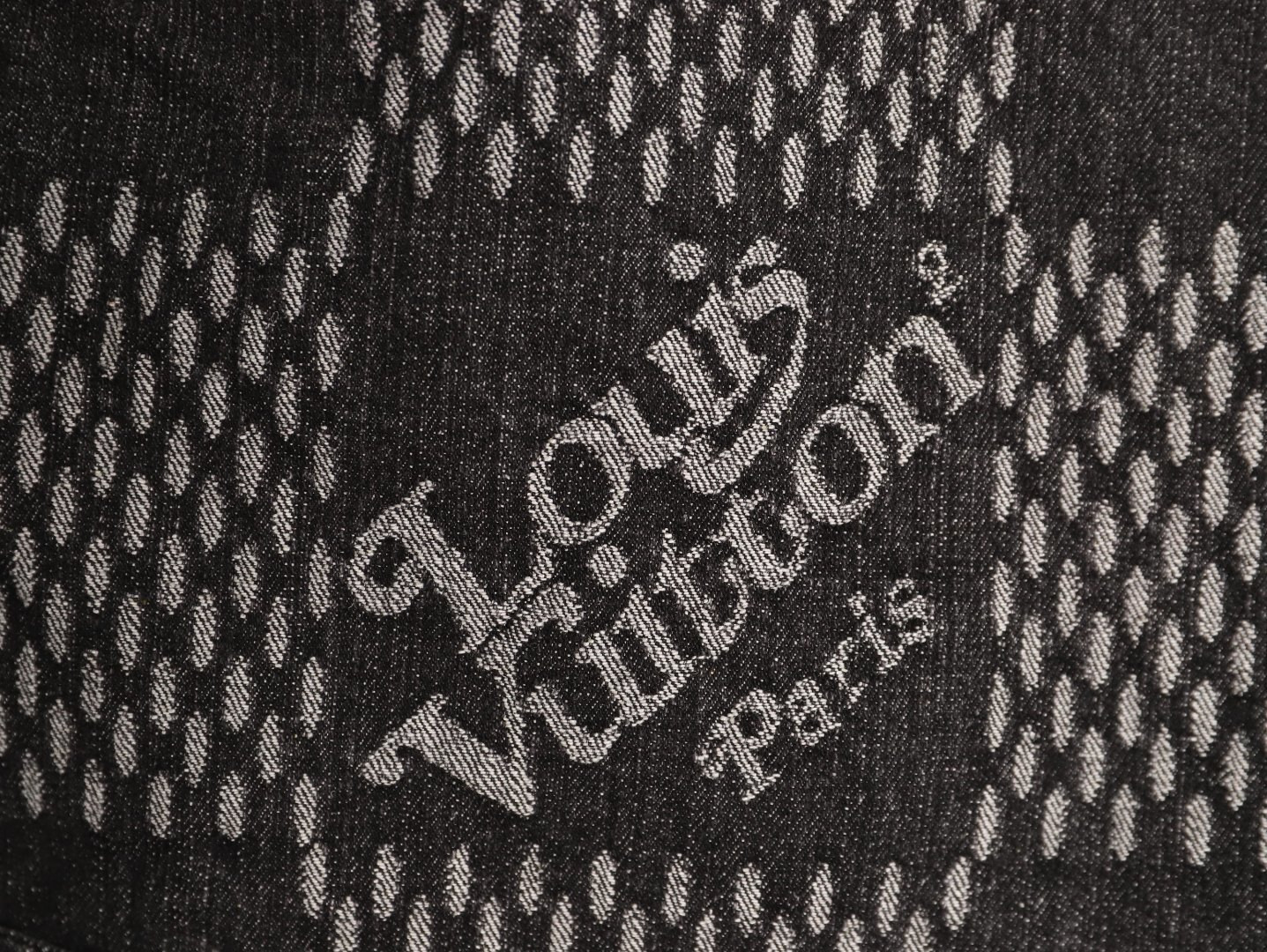 l0*is V*t0n denim jacket