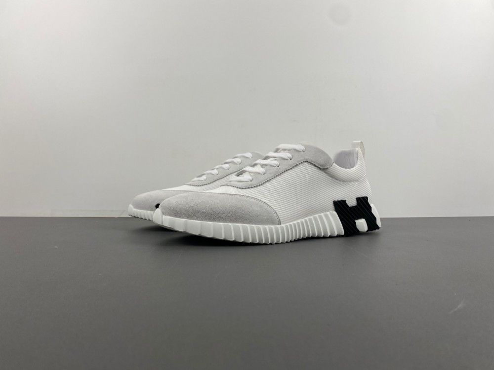 ua H**me5 bouncing sneaker