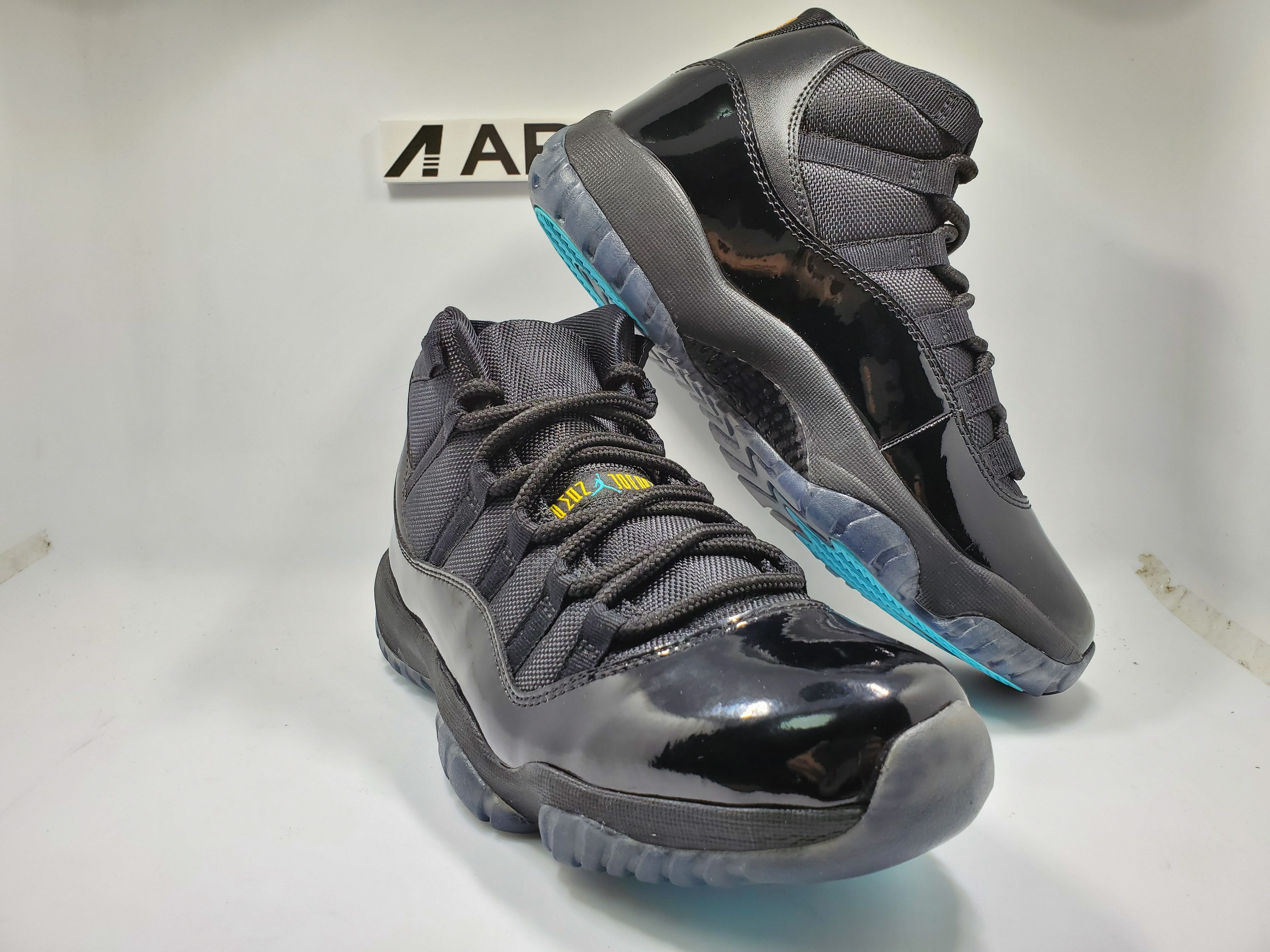Air Jordan 11 Retro Gamma Blue