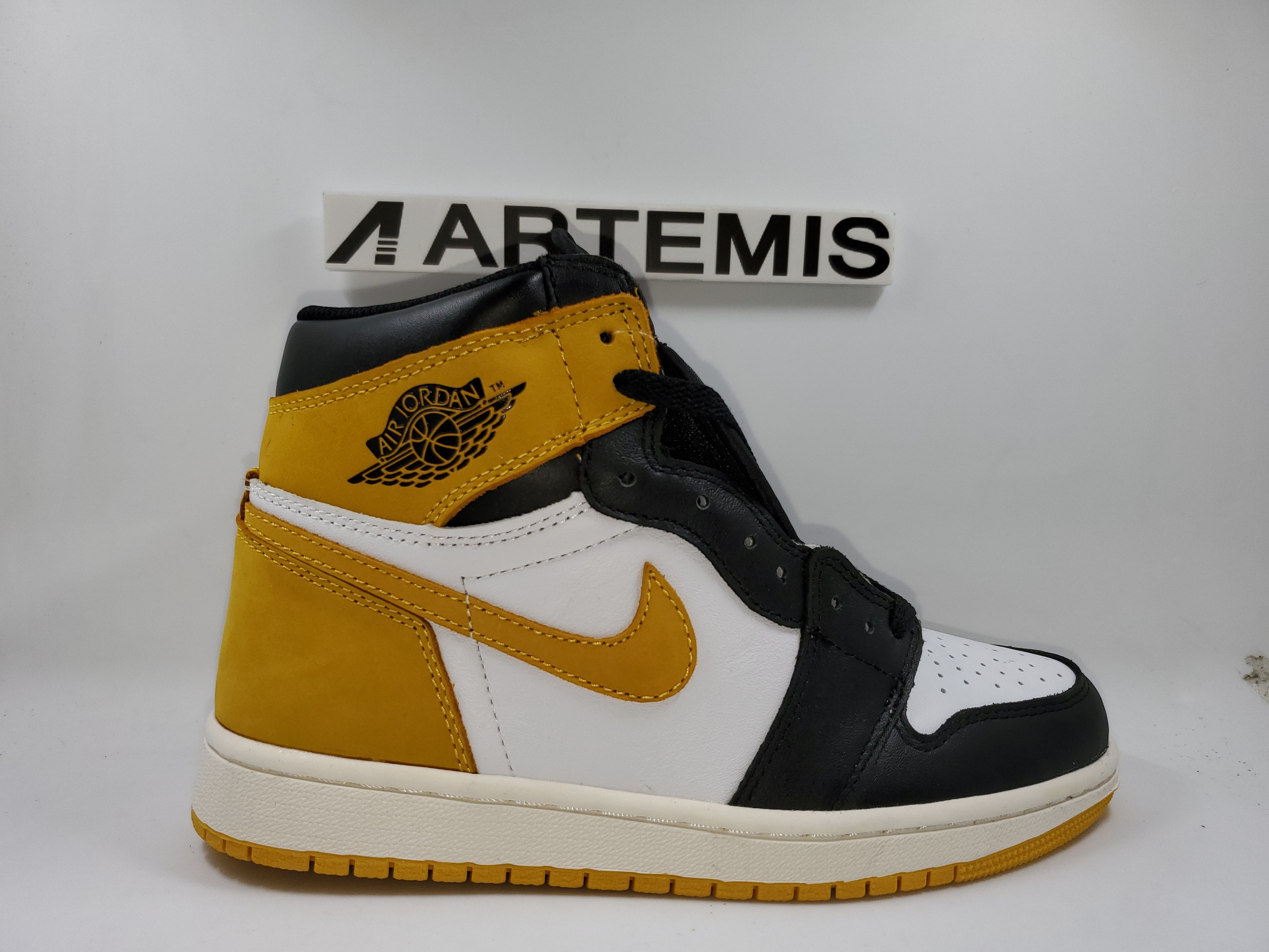 Air Jordan 1 Retro High Yellow Ochre