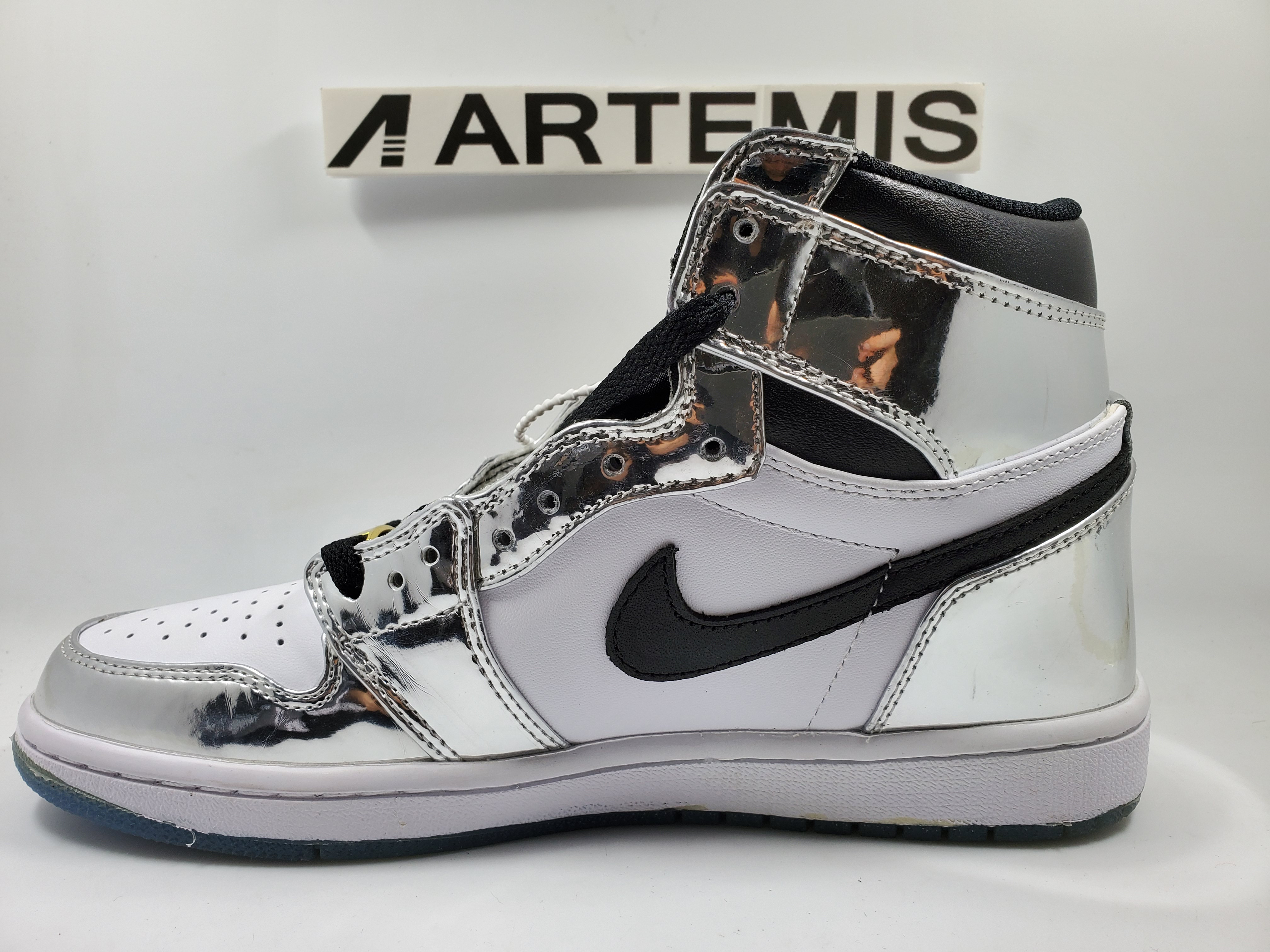 Air Jordan 1 Retro High Think 16 (Pass the Torch)