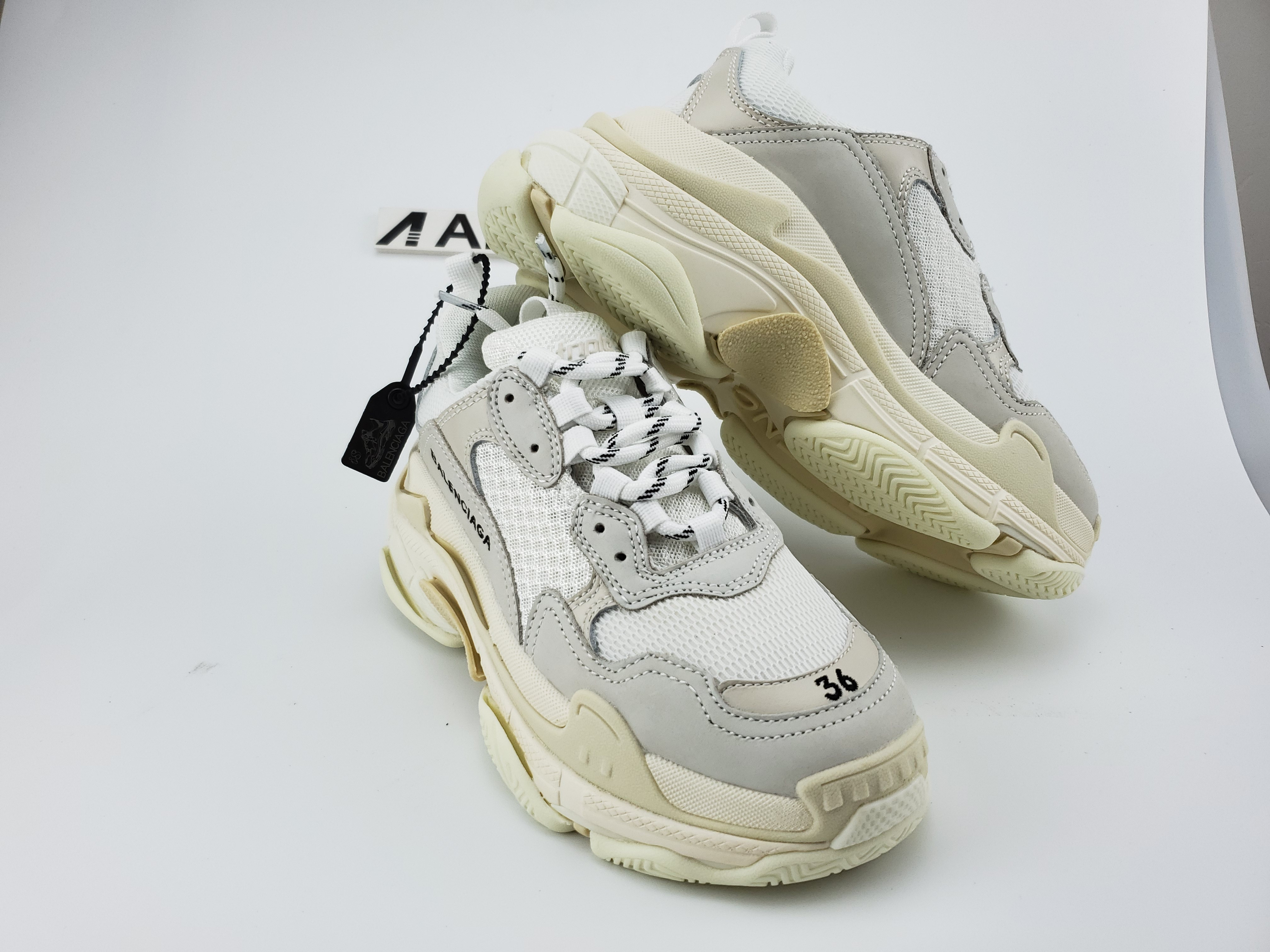Balenciga Triple S White (2018 Reissue)