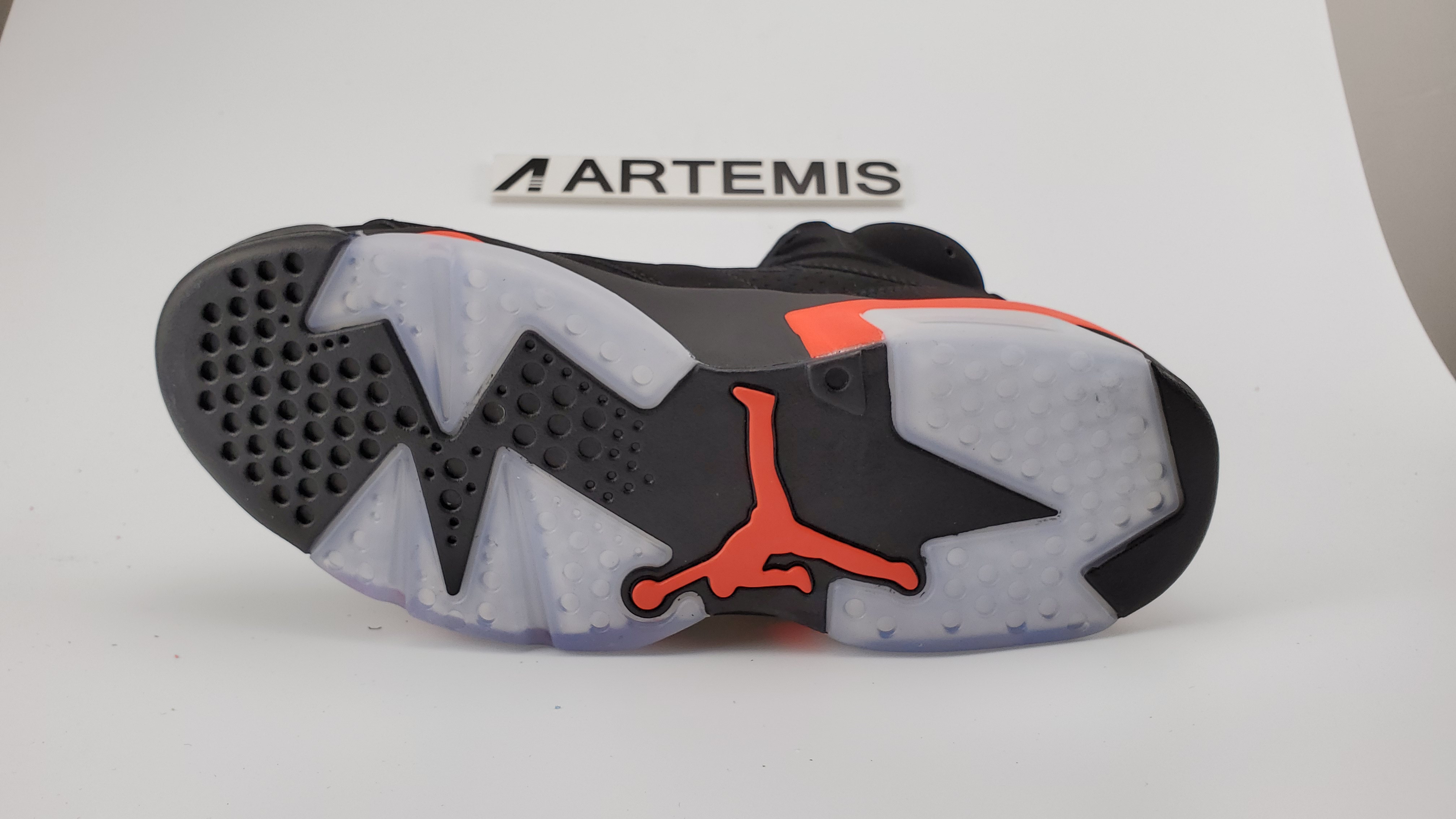 Jordan 6 Retro Black Infrared (2019)