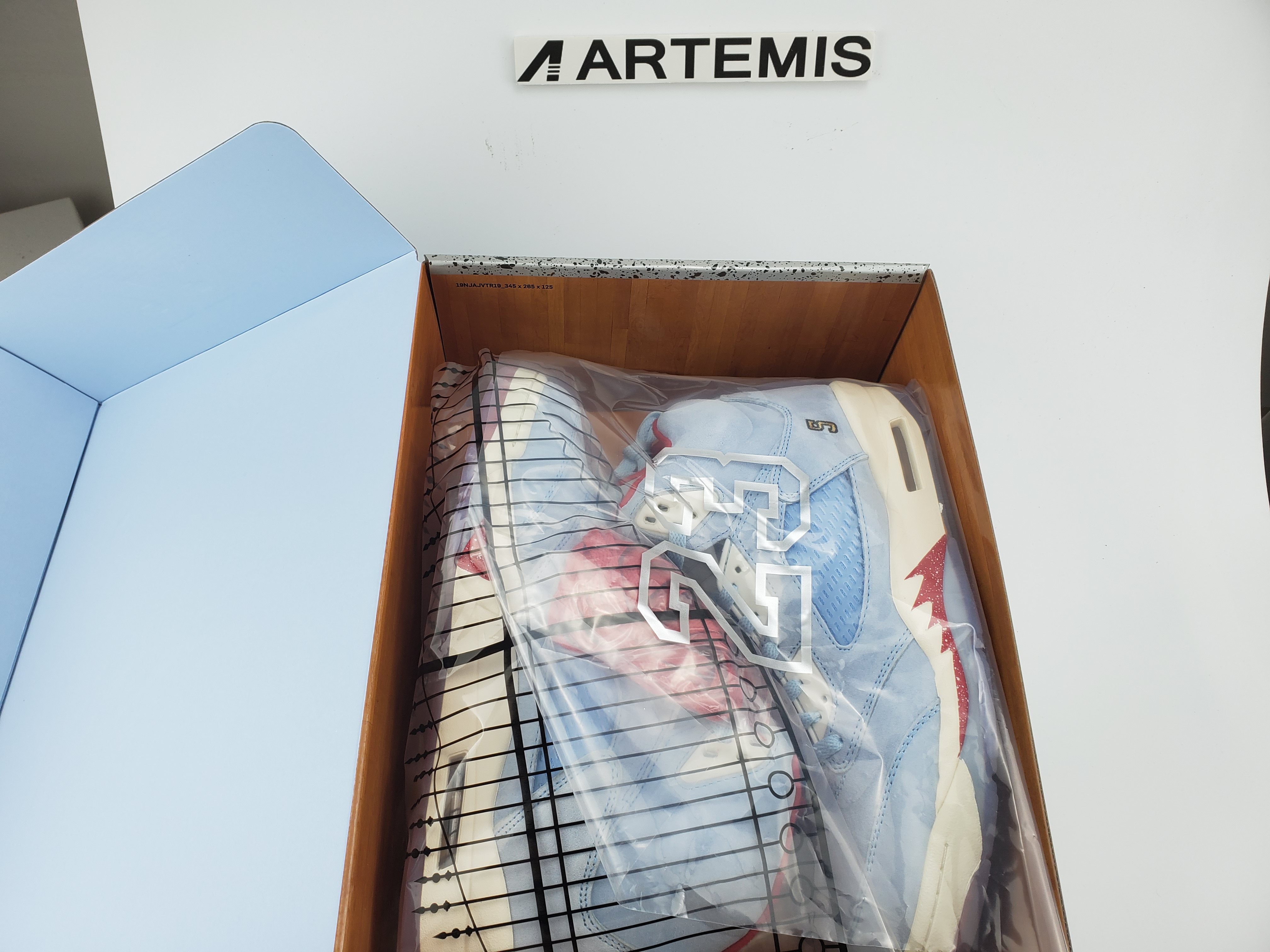 Jordan 5 Retro Trophy Room Ice Blue
