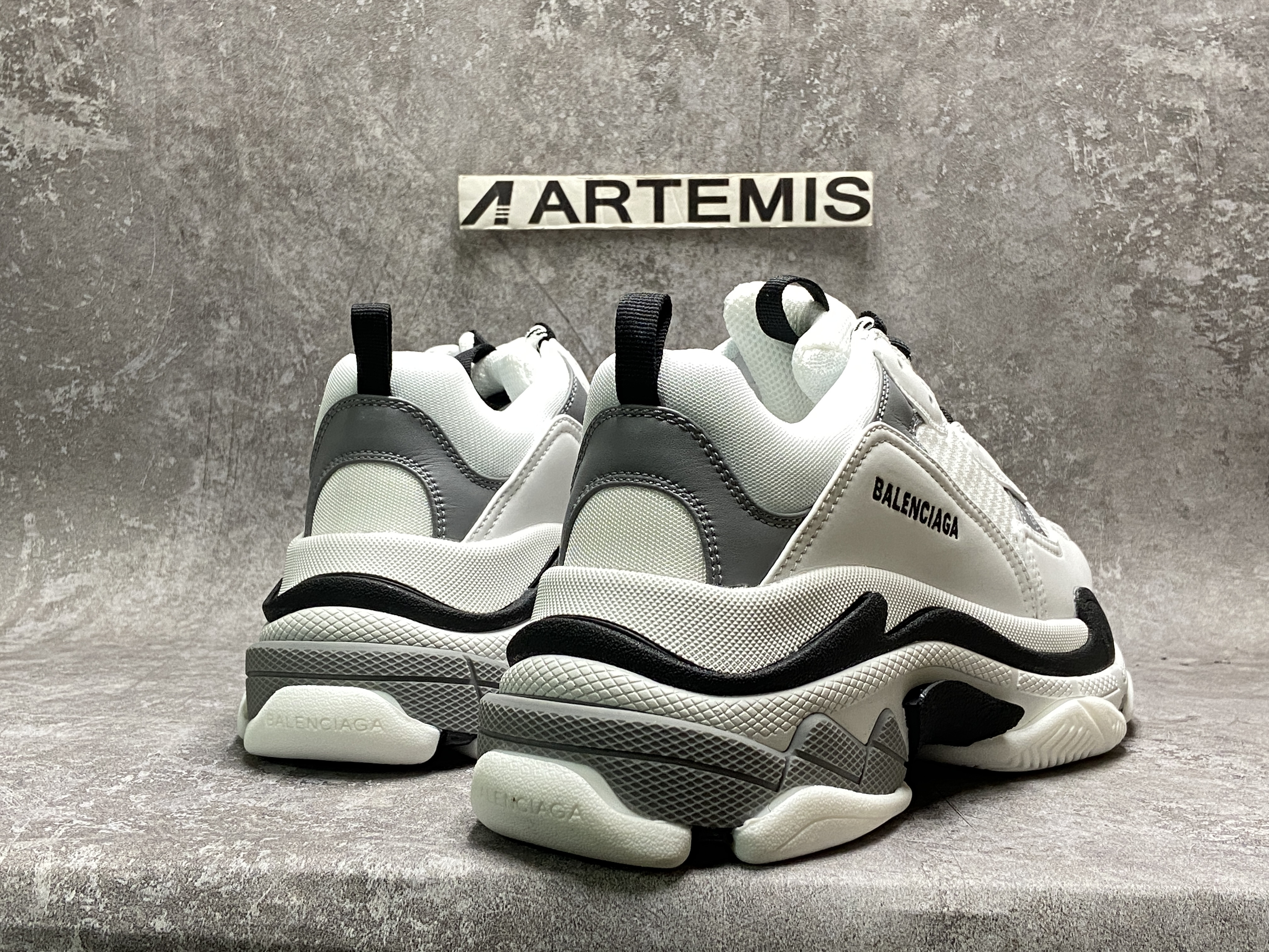 Balenciga Triple S Black White