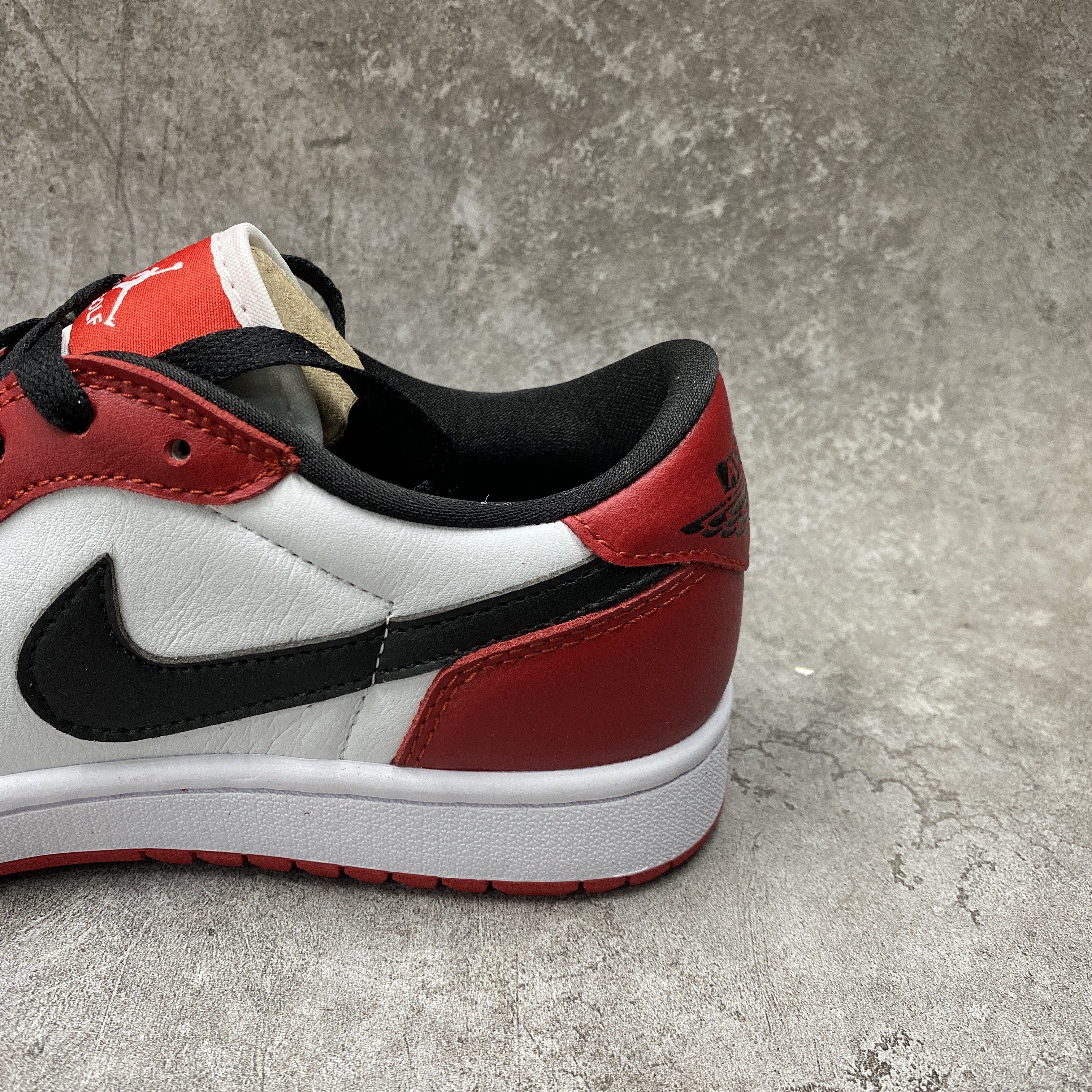 Jordan 1 Retro Low Golf