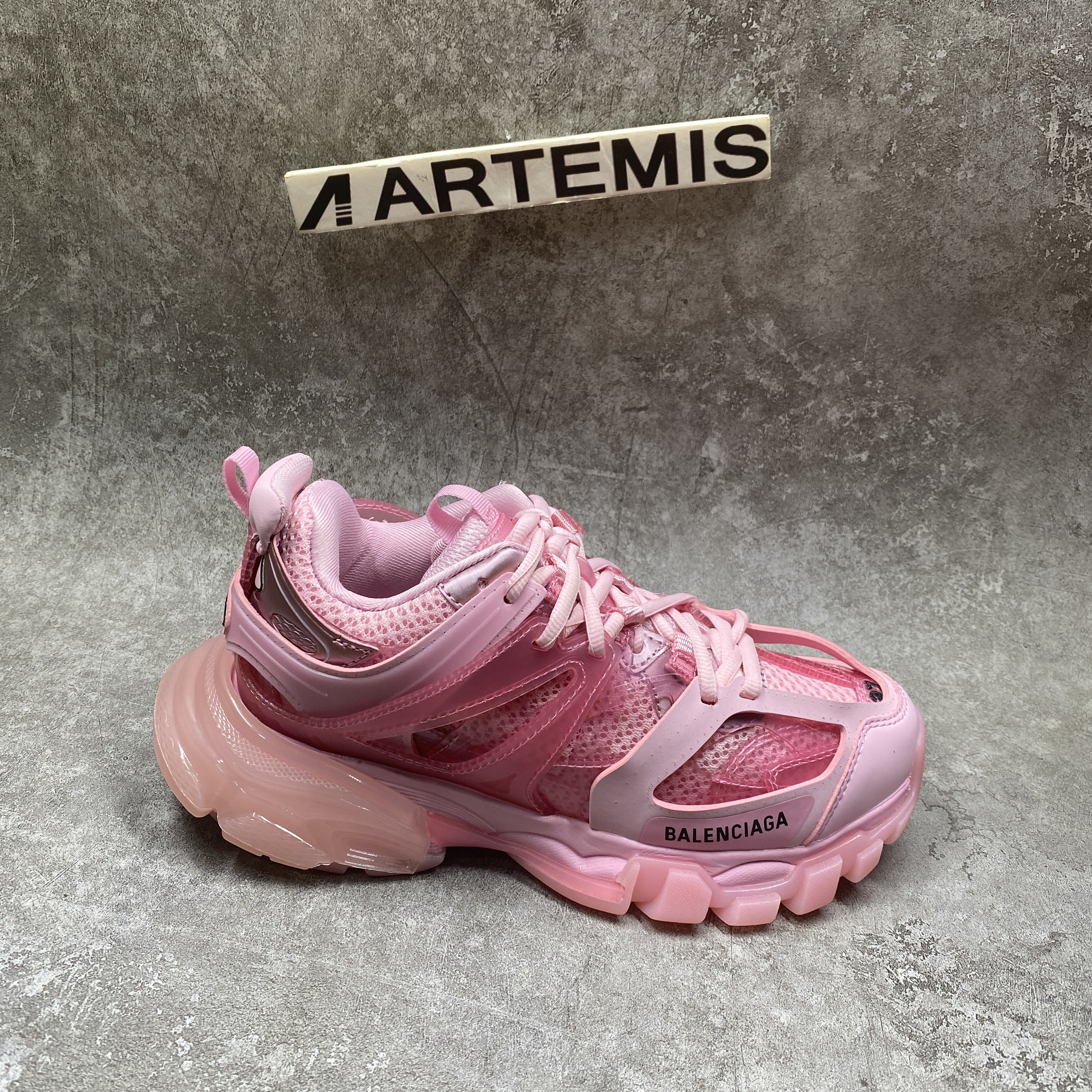 Balenciga Wmns Track Sneaker