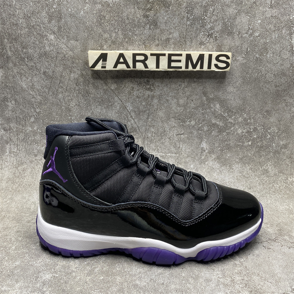 Jordan 11 Retro black purple