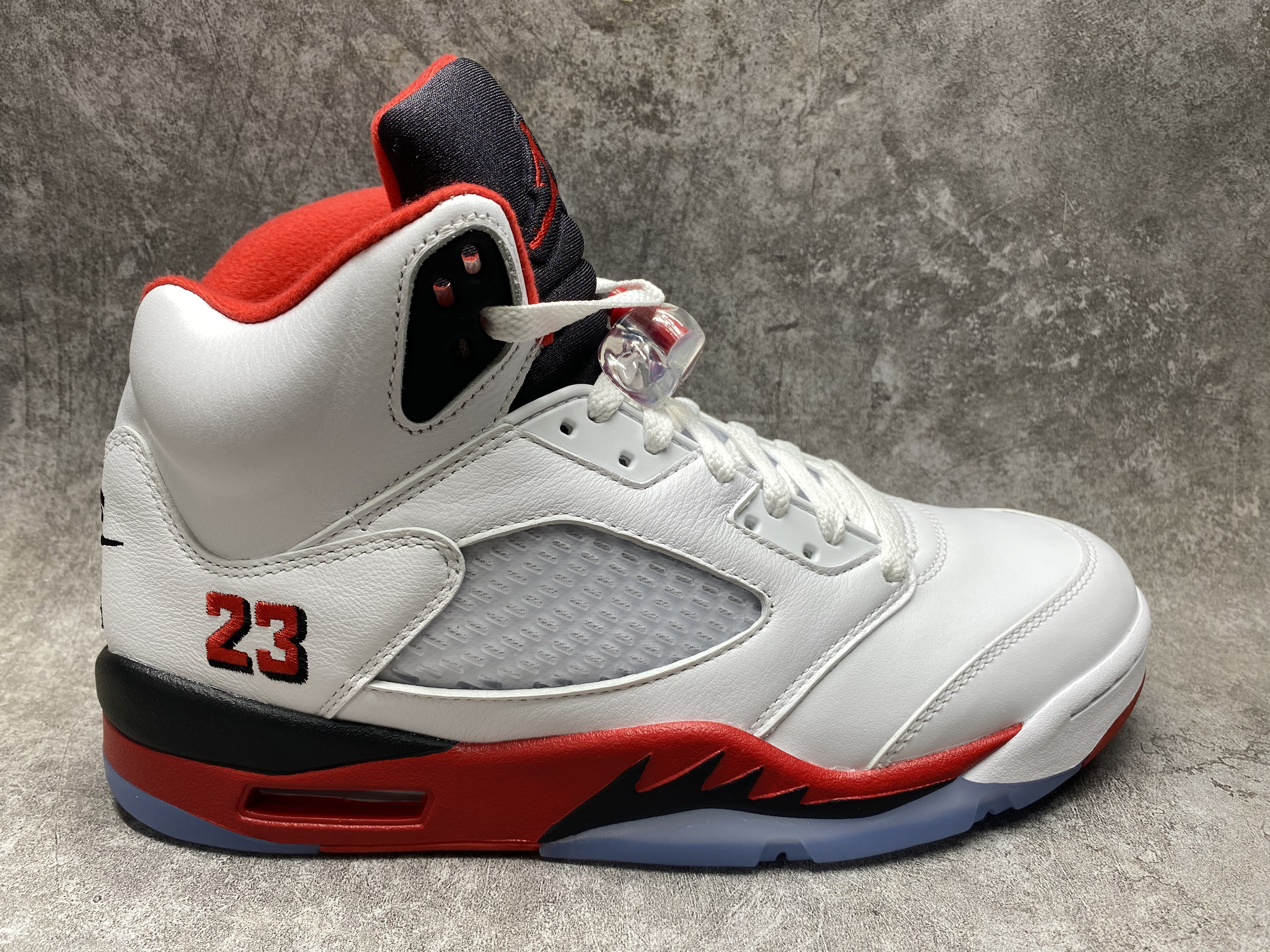 UA Jordan 5 Retro