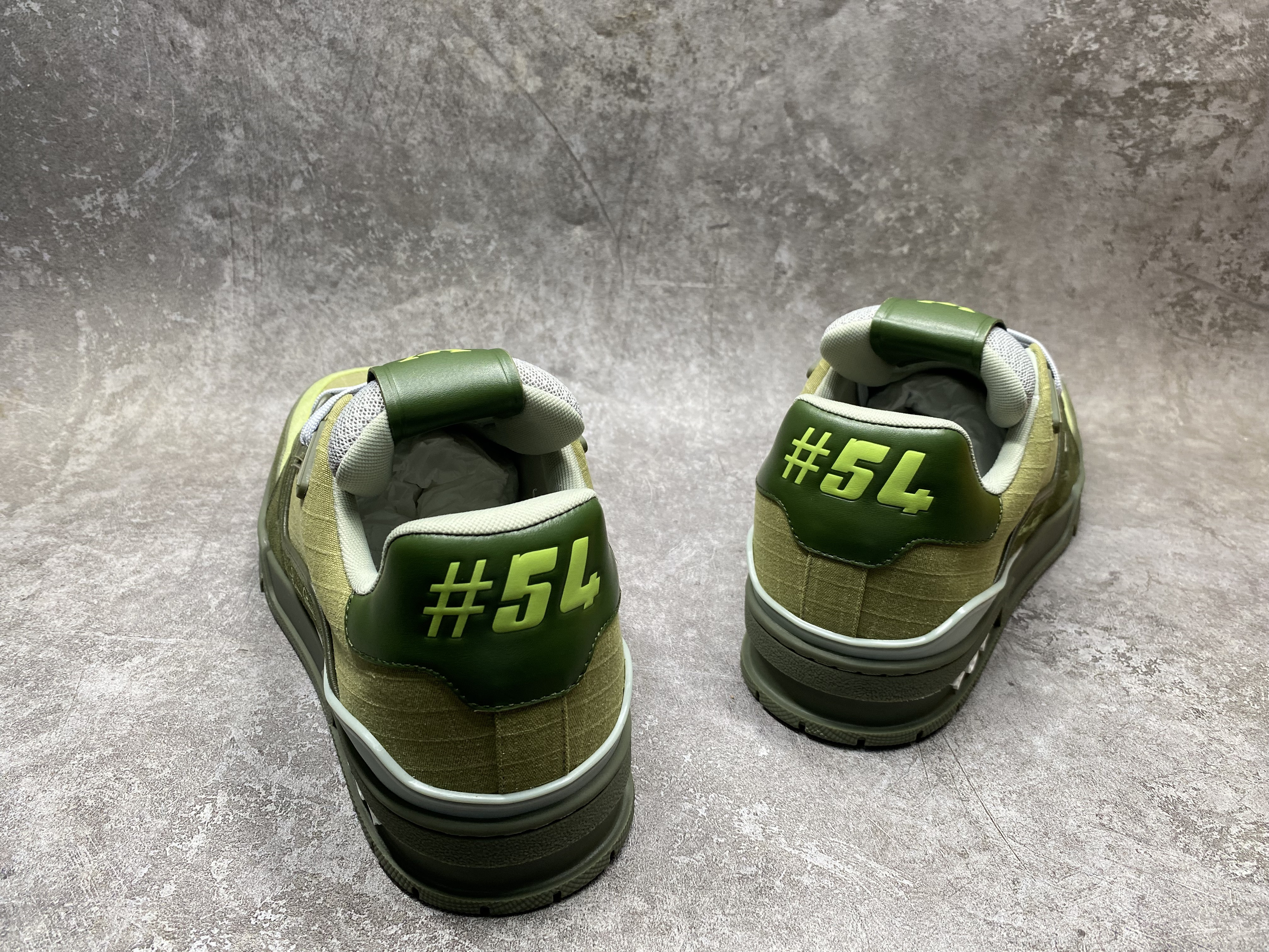 UA LV trainer Sneakers