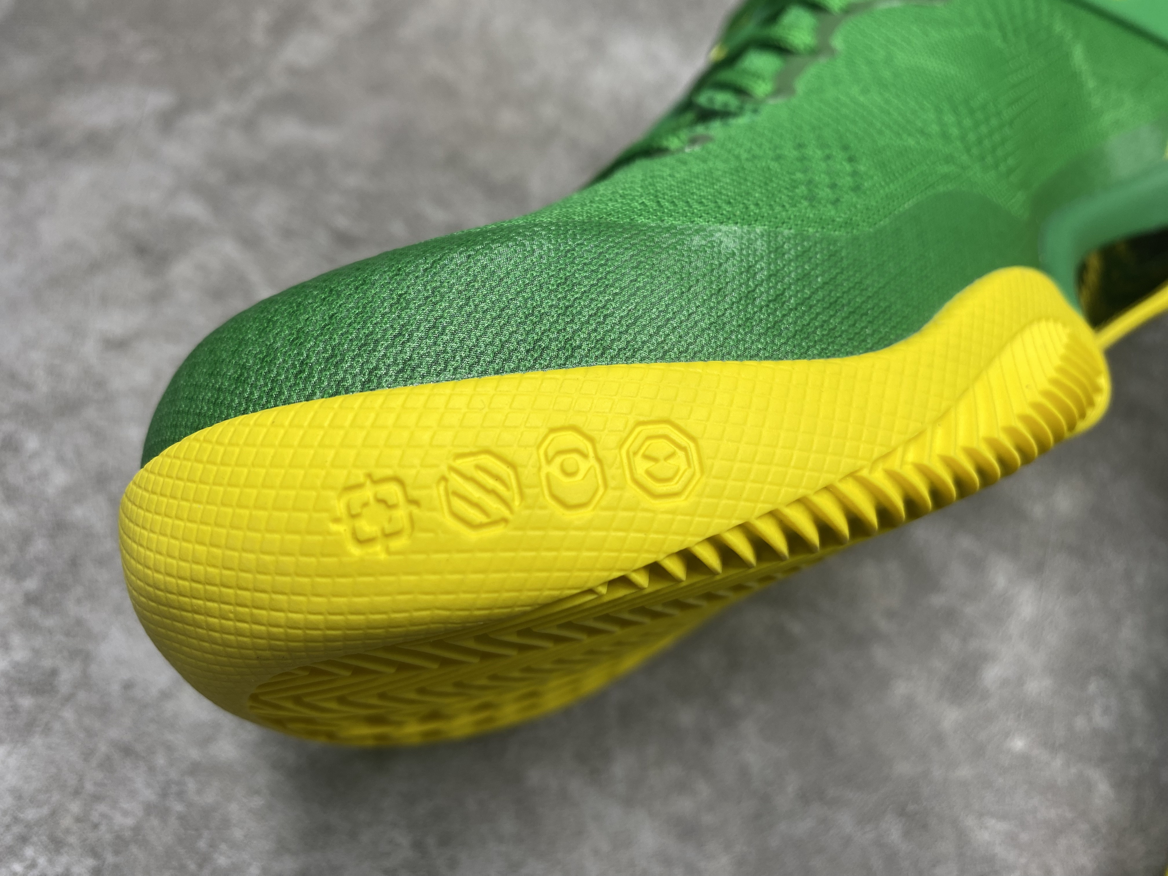 UA Nike Kobe 8 Protro