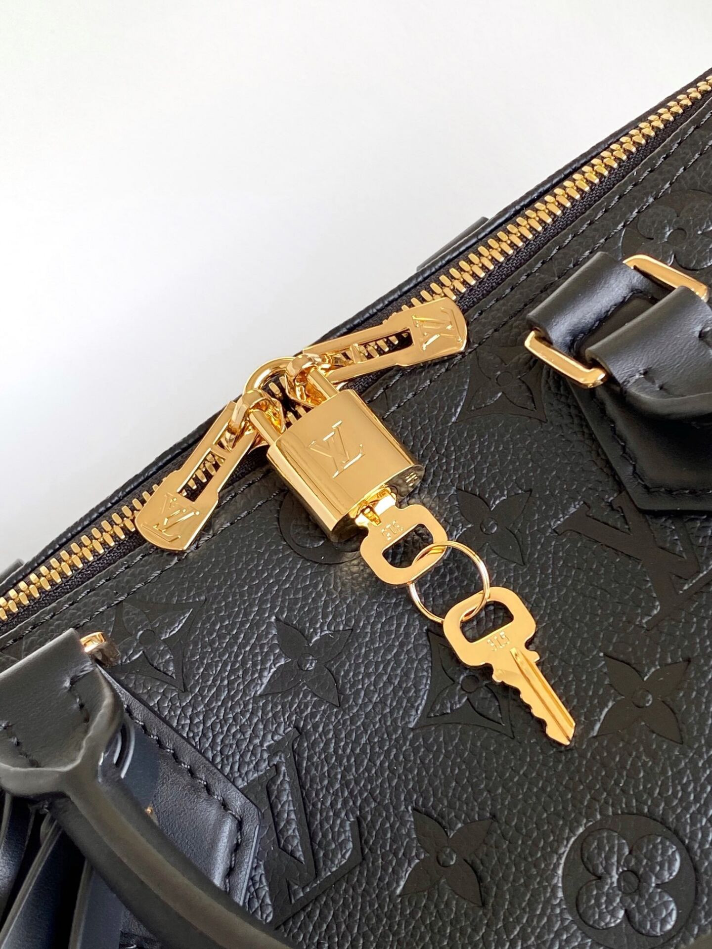 LV Speedy Soft 30 M47186 21x17x30cm