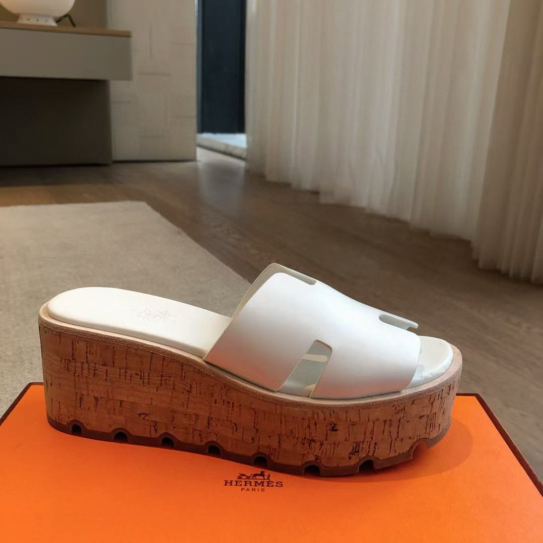 ua H**mes eze 30 sandal