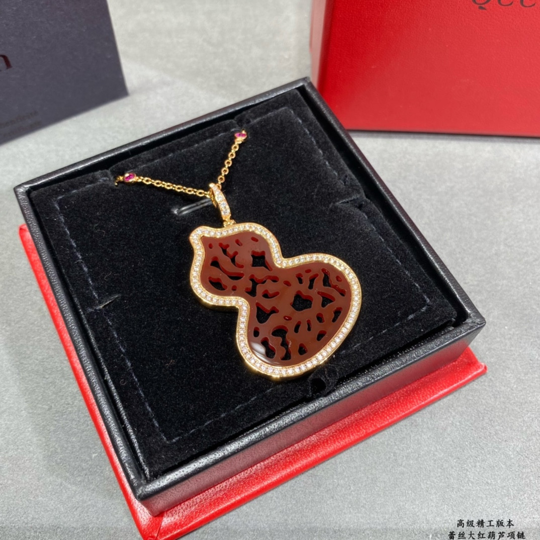 Qeelin Large Hollow Gourd Necklace