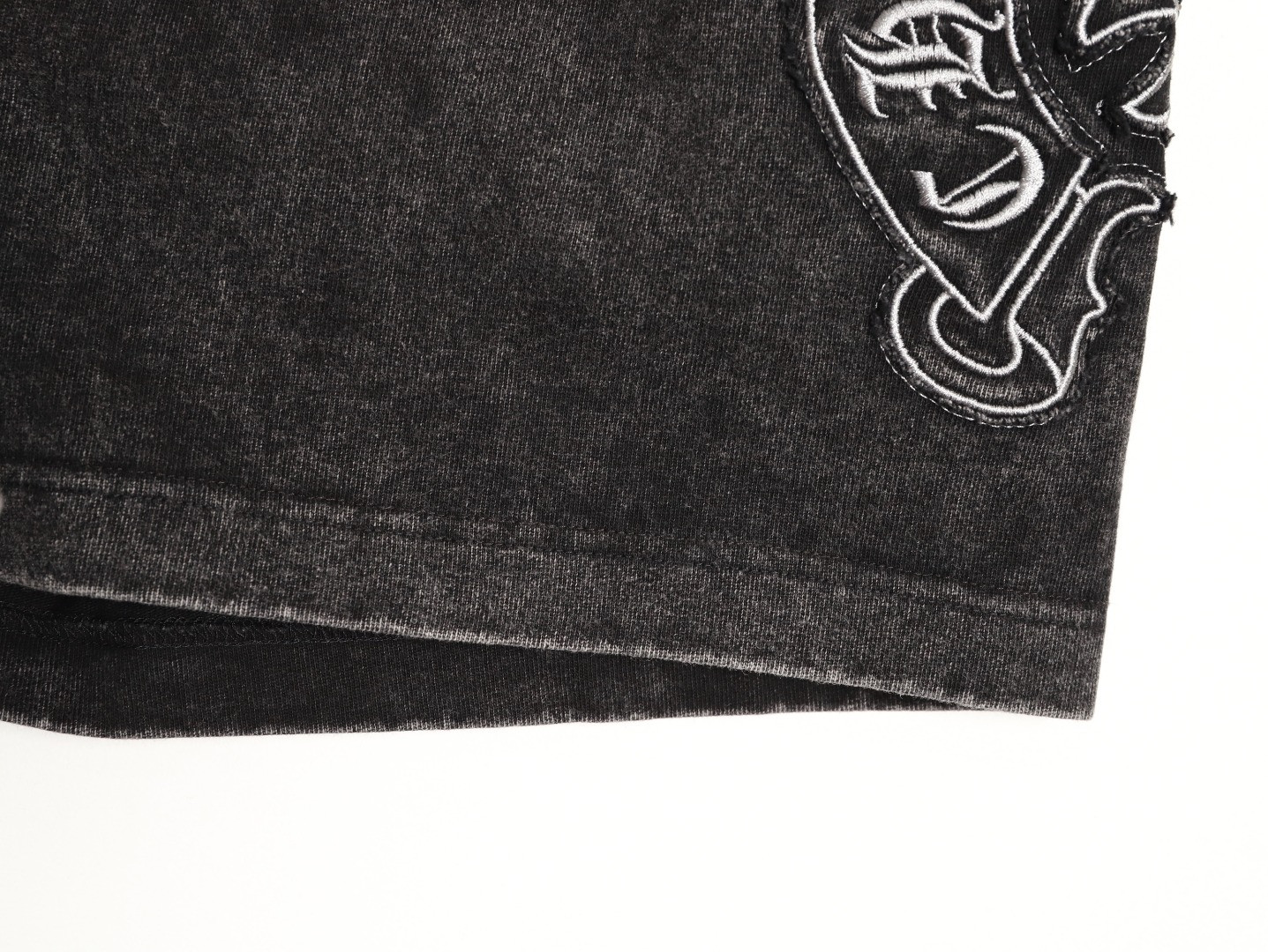 Ch**me He**ts 25ss shorts