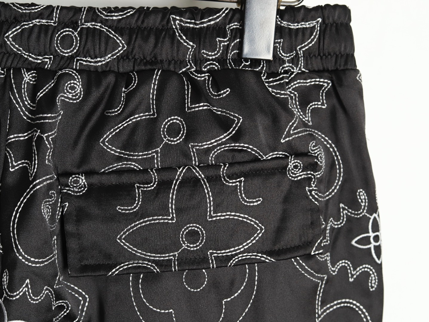 l0*is V*t0n lv shorts