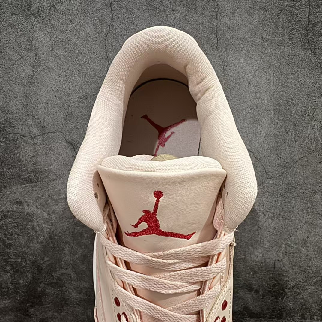 UA Air Jordan 3 Retro