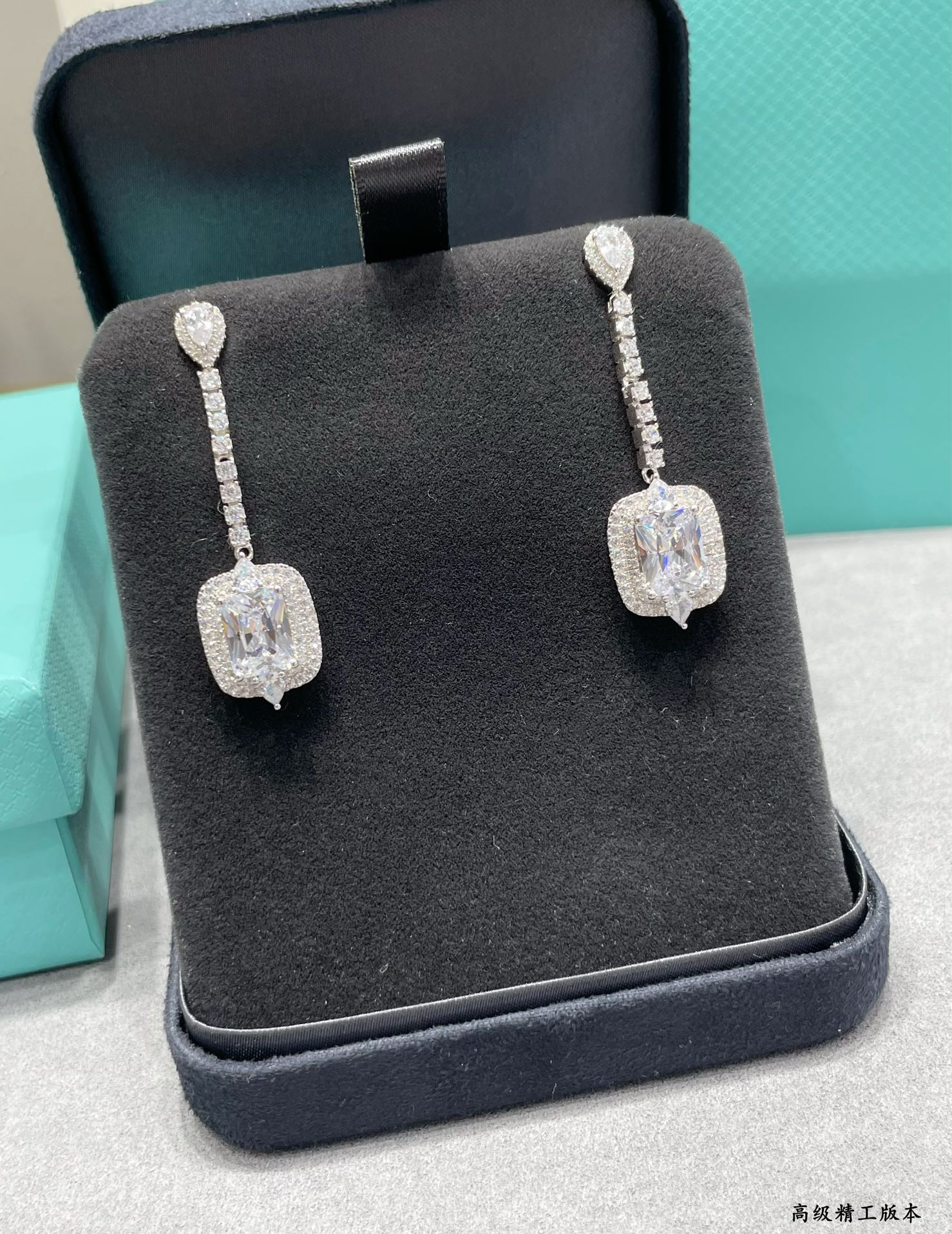 t*f*ny & co. Di*m*nd earrings ag925