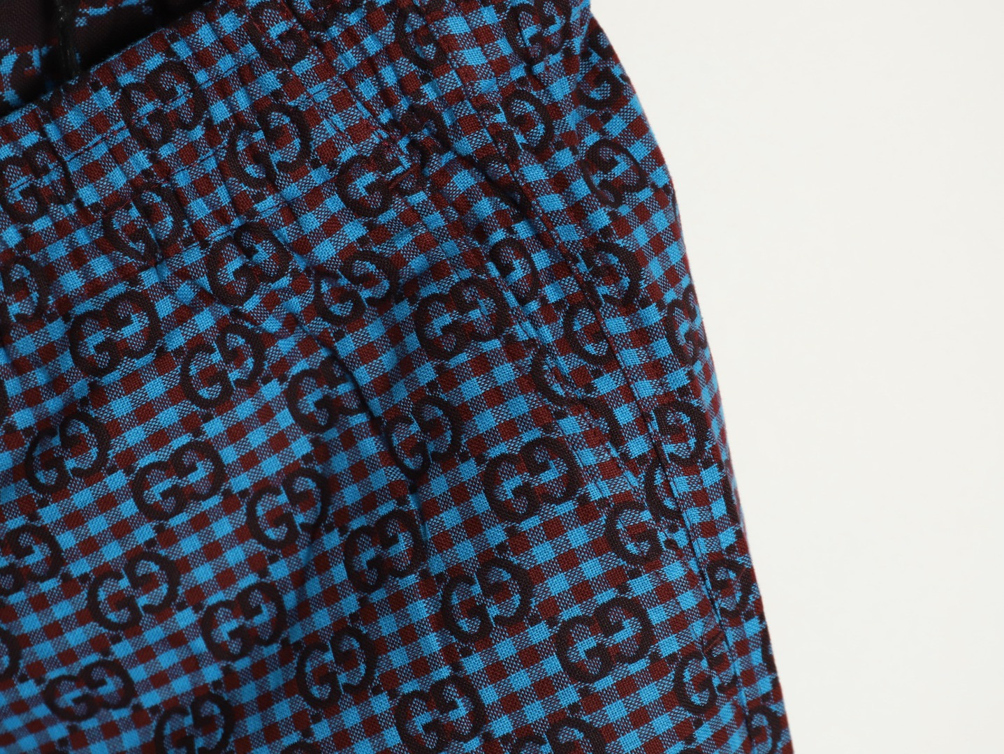 G*u*i 25ss shorts