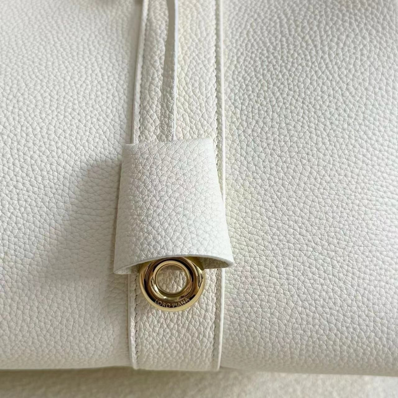 L**o p*ana loom bag l32 grained calfskin 33 x 23 x 18 cm