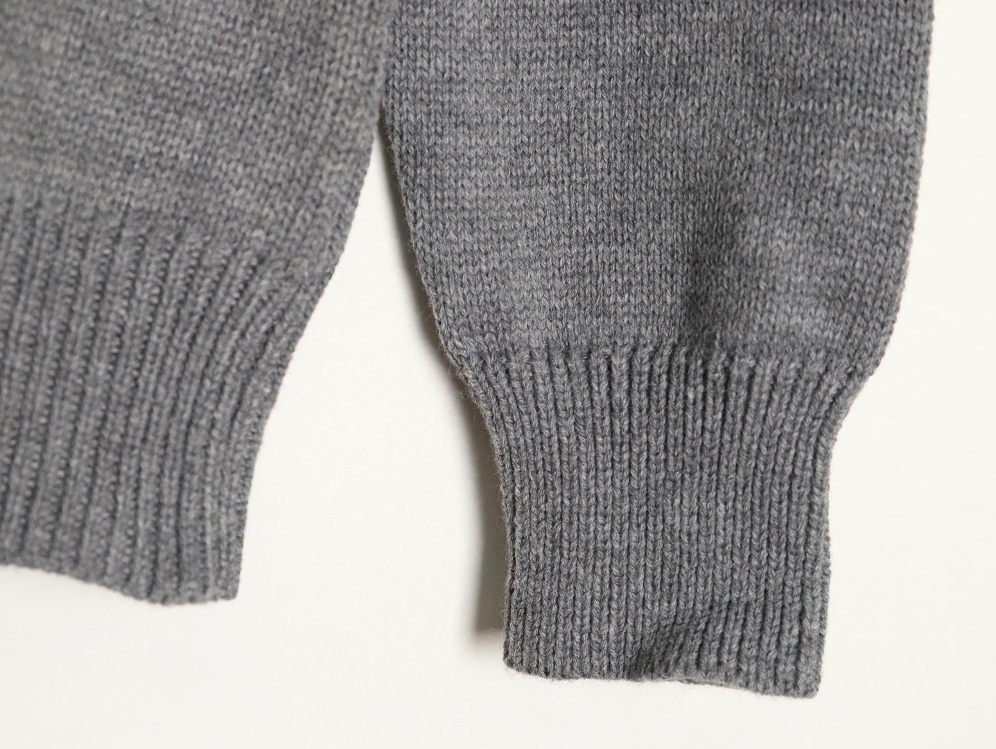 Ce**e 21fw sweaters
