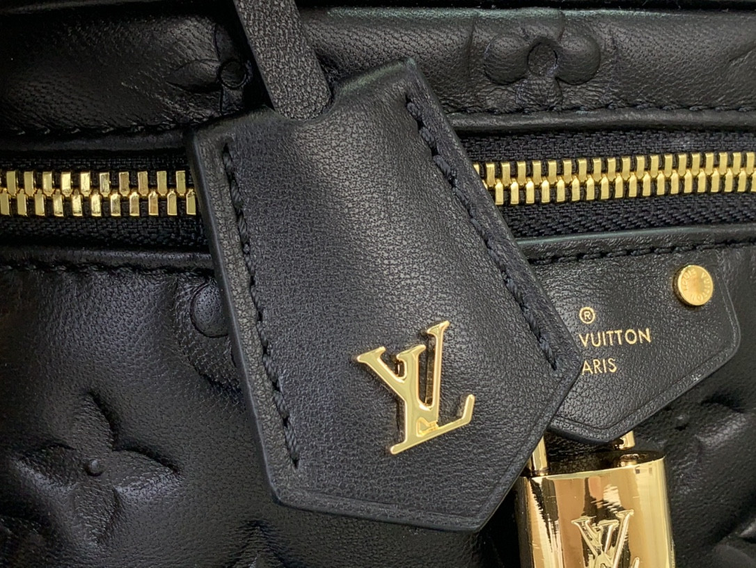 LV Vanity PM M25123 19x13x11cm