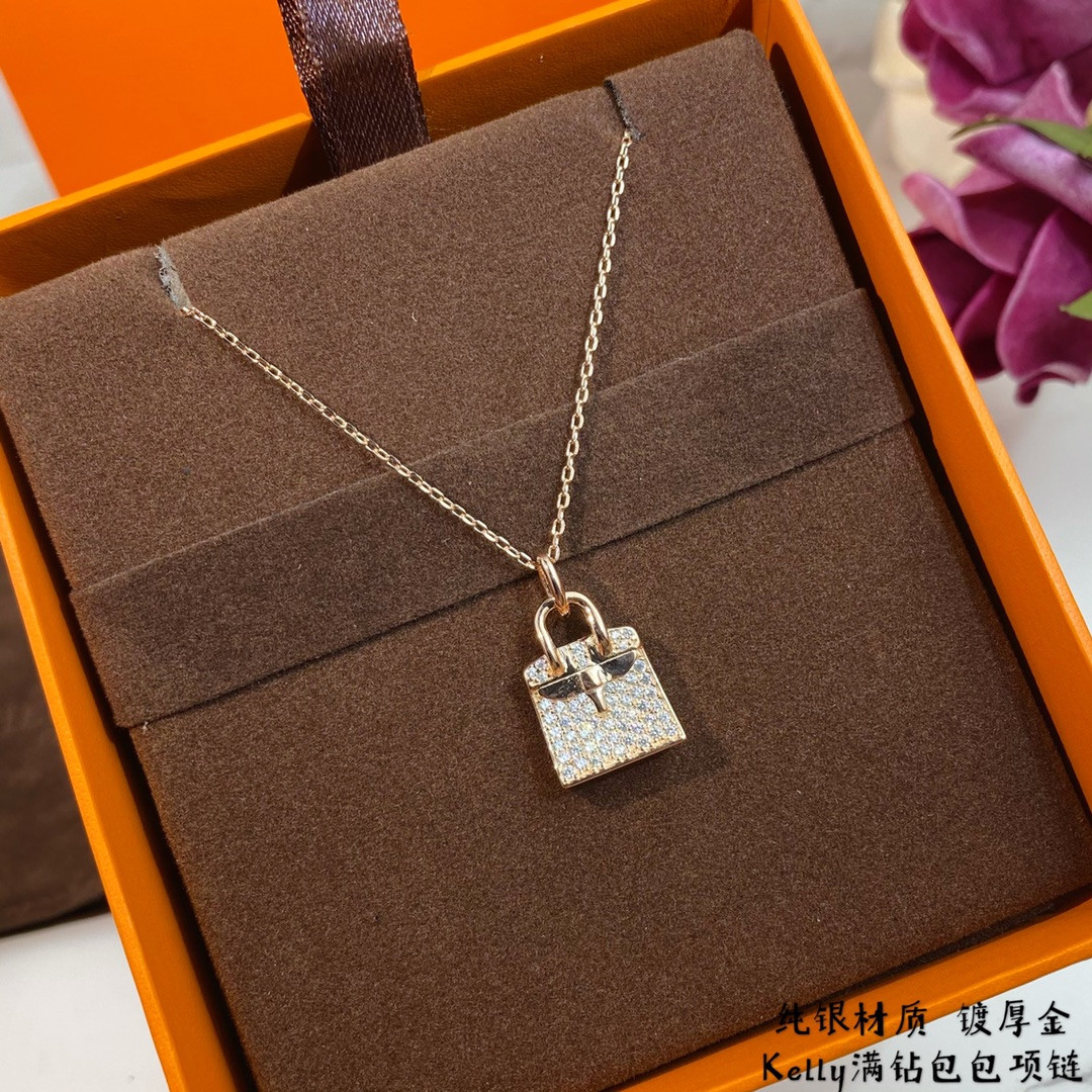 H**me5 classic kelly bag necklace