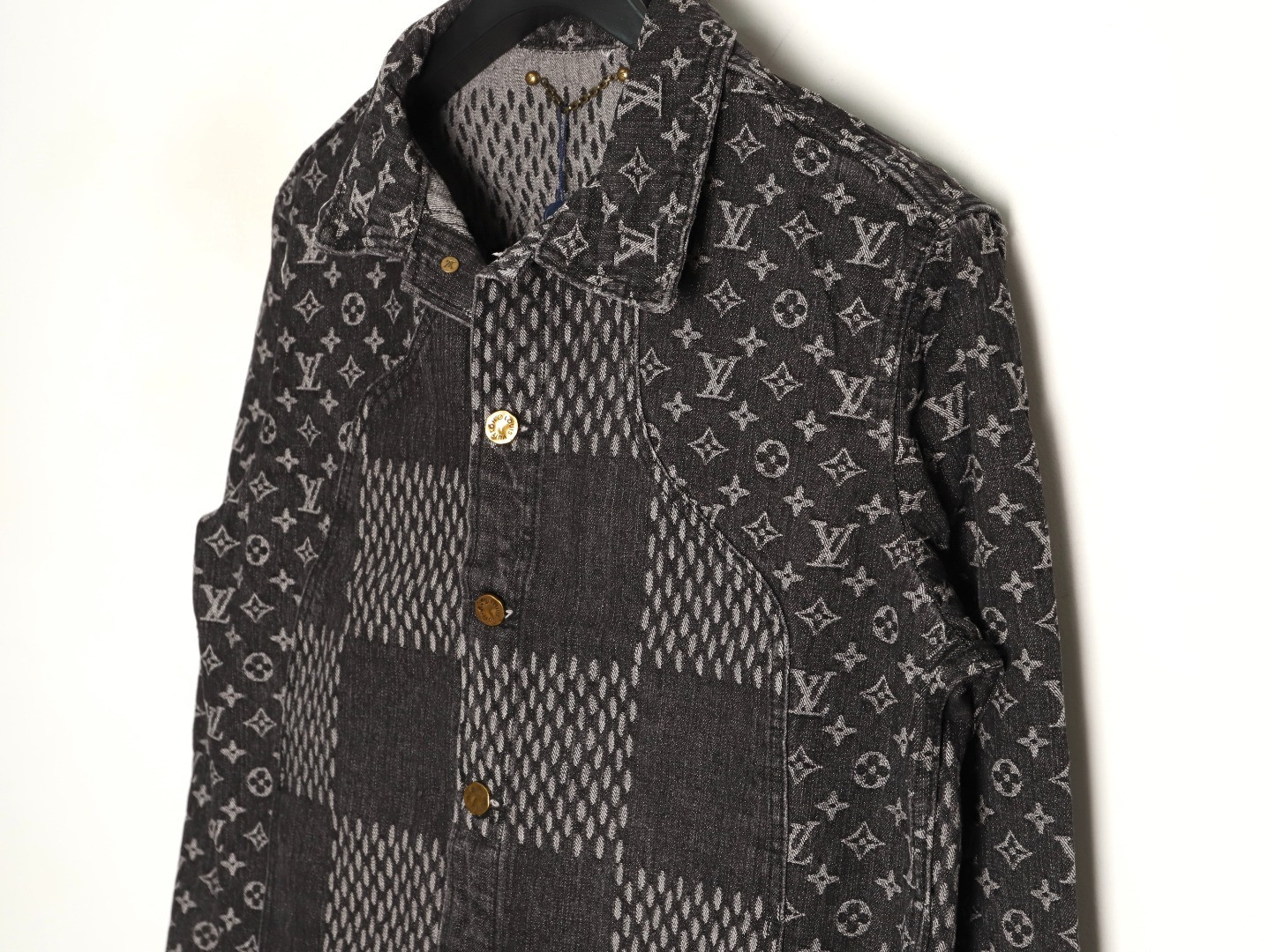 l0*is V*t0n denim jacket