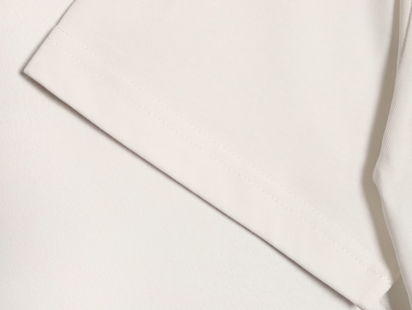 L0ew* short-sleeved t-shirt