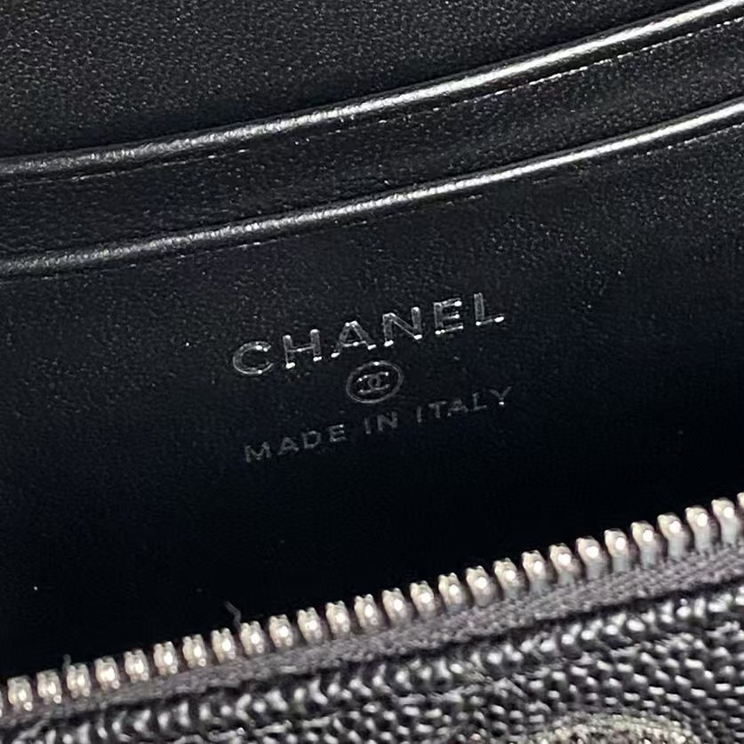 Ch*el with chain 14×18×3cm