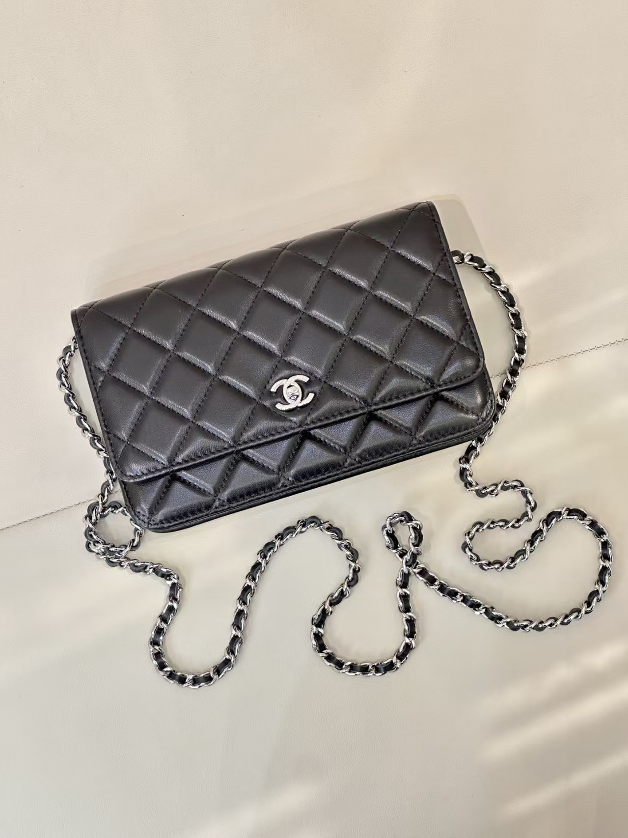 Ch*el woc classic wallet on chain 13x19cm
