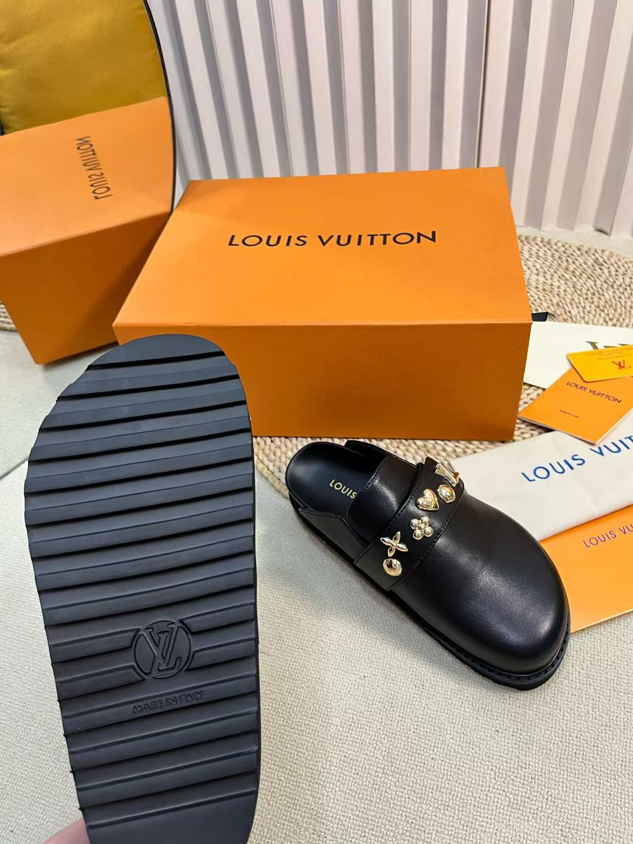 UA LV Capri Mule
