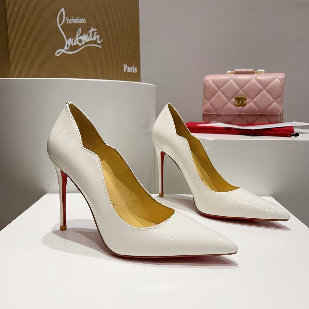 ua Ch**an louboutin hot chick 10cm heel