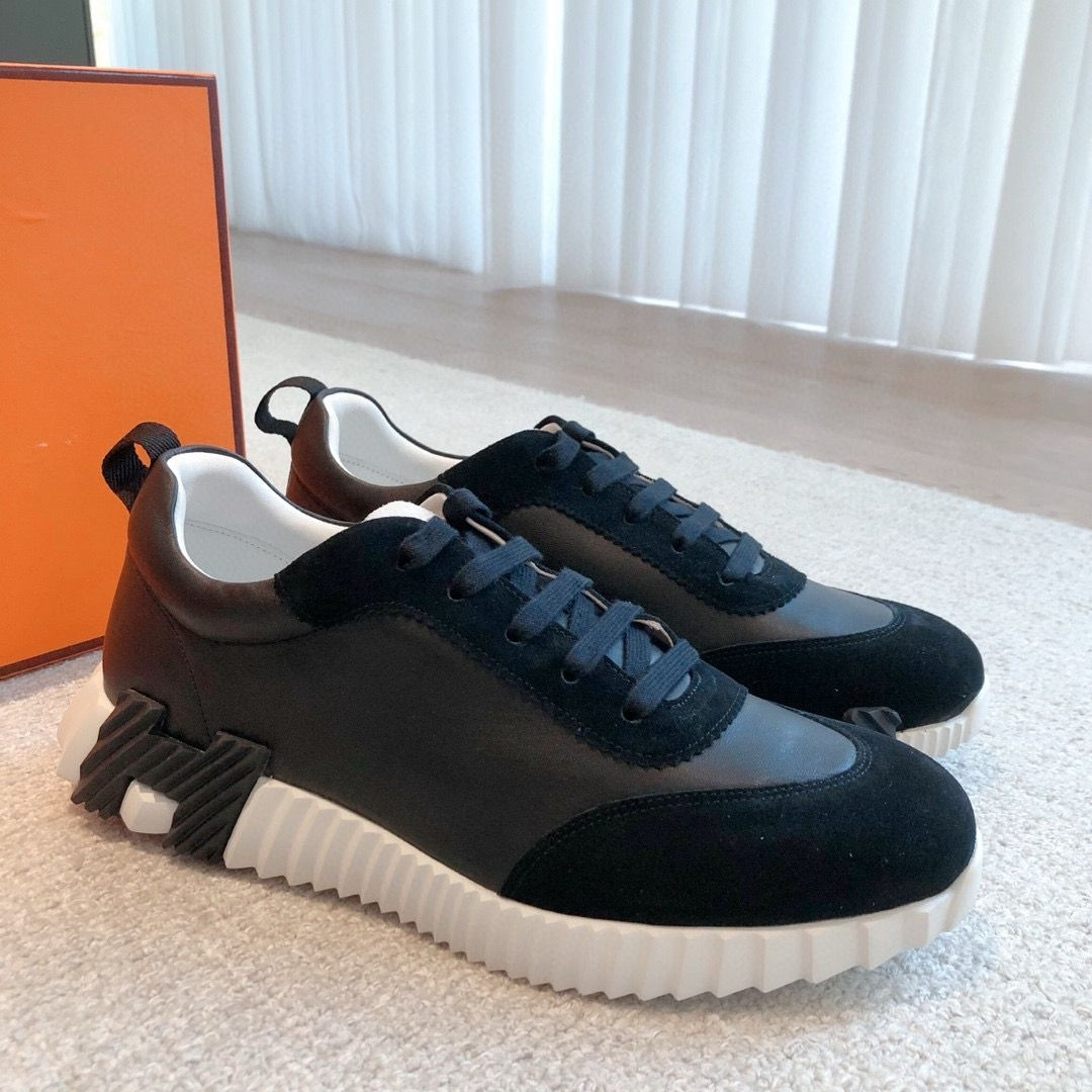 ua H**me5 bouncing sneaker
