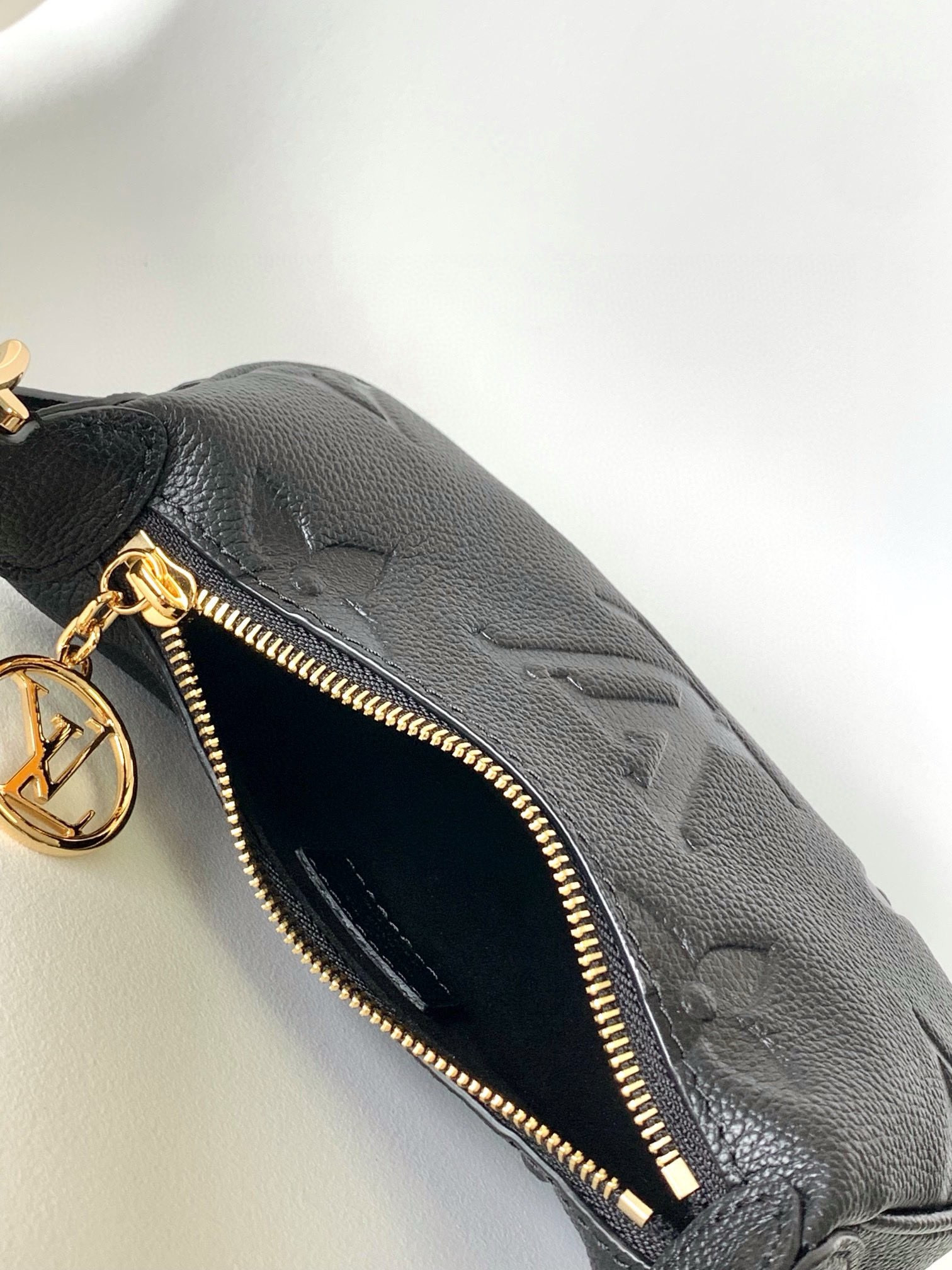 LV Mini Moon M82391 20.5x11x5cm