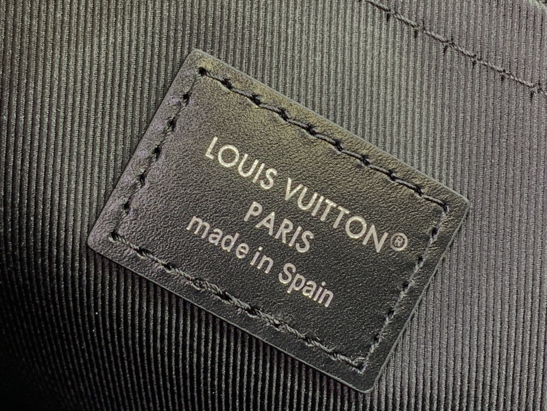 LV NOÉ CARGO BAG M13985 24x16x22cm