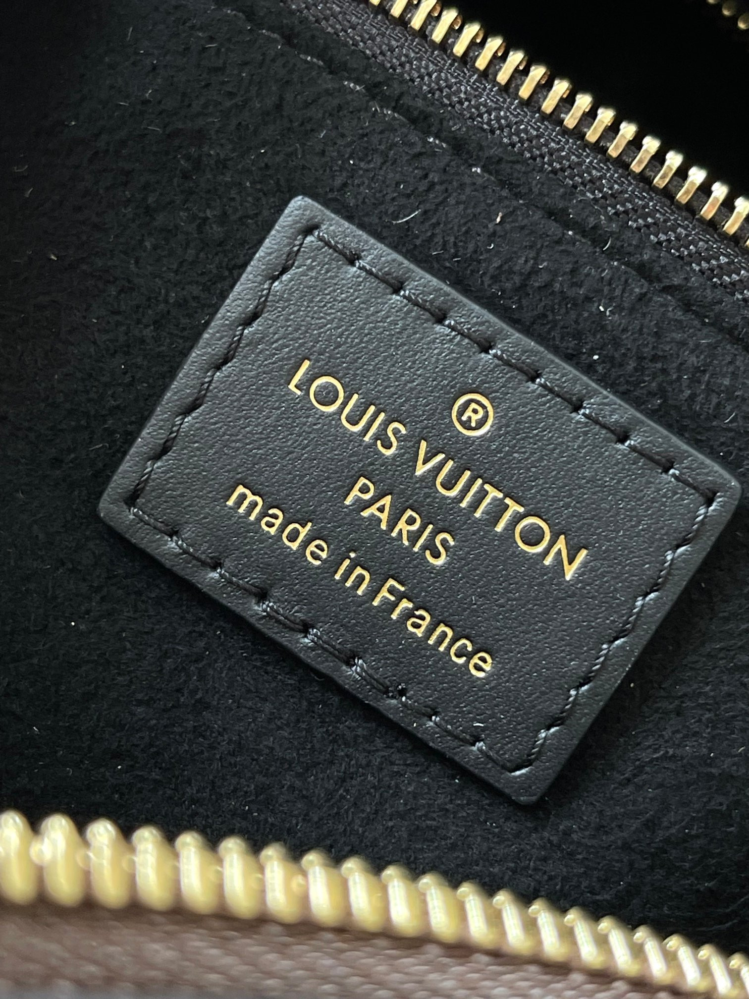 LV Petite Malle Souple M45571 20x14x7.5CM