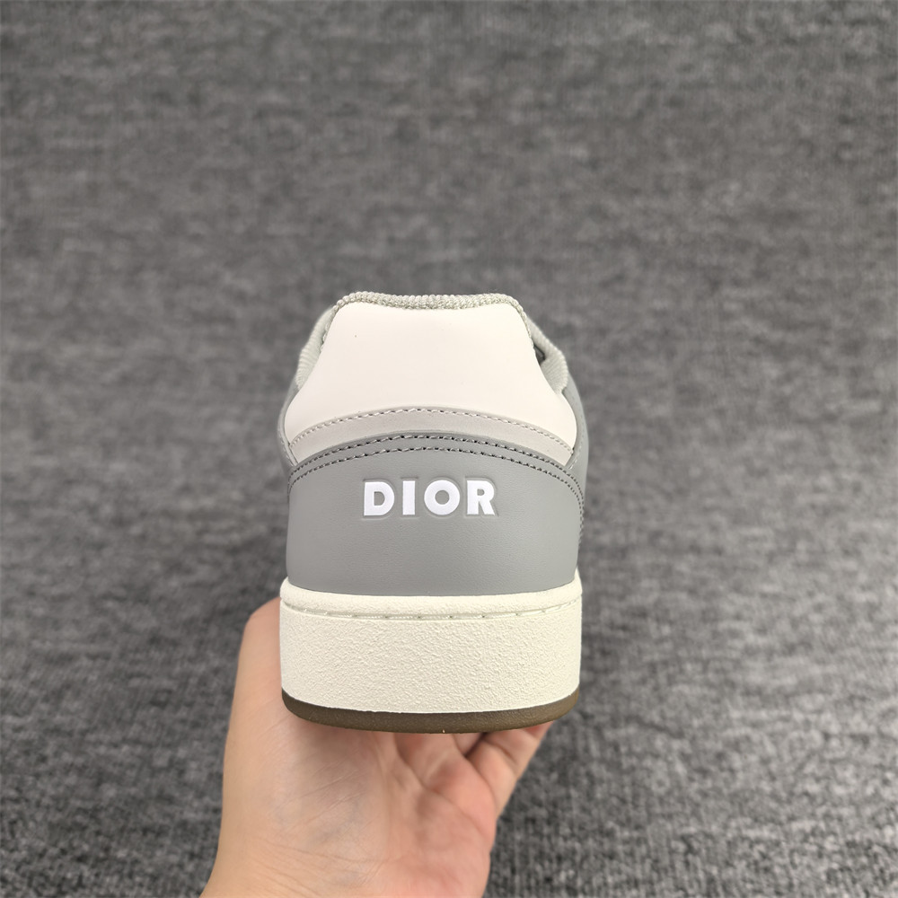 ua D*or sneaker