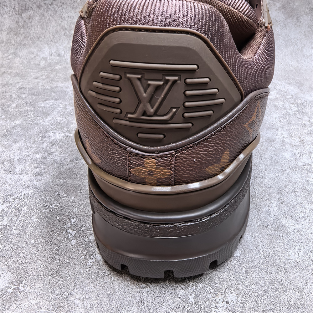UA LV Trainer Sneaker