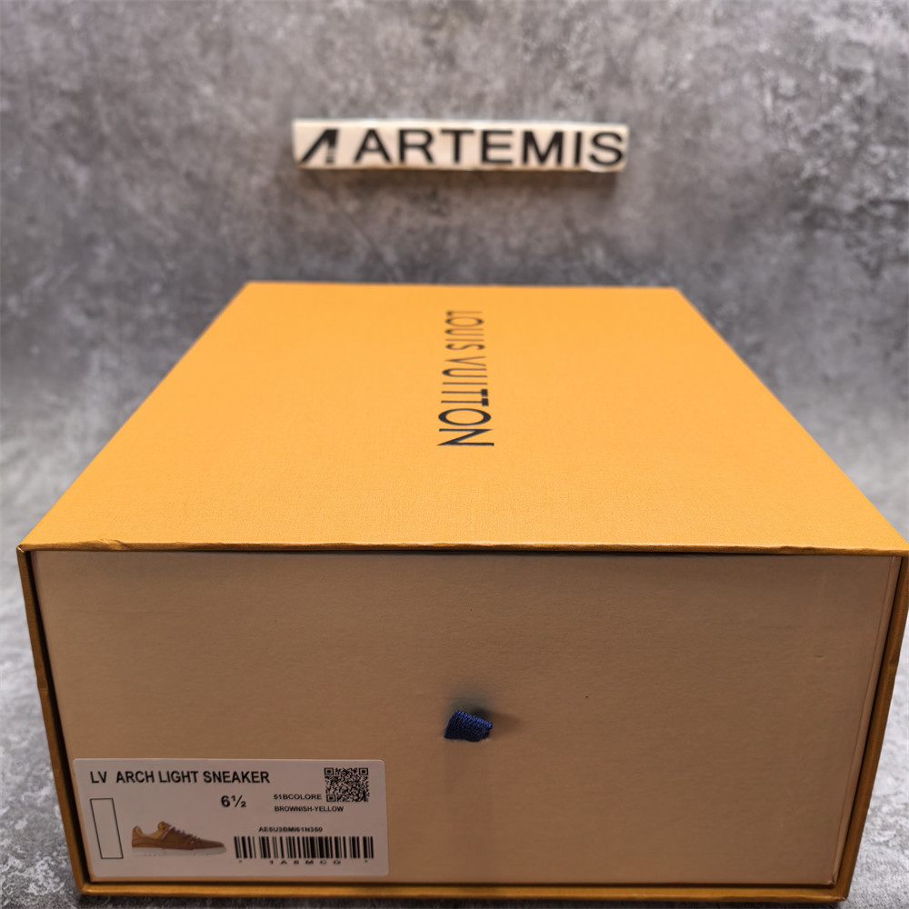 UA LV Trainer Sneaker