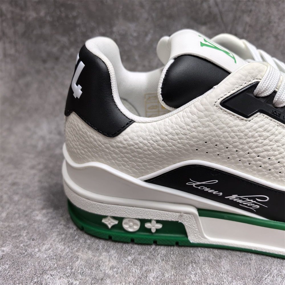 UA LV Trainer Sneaker