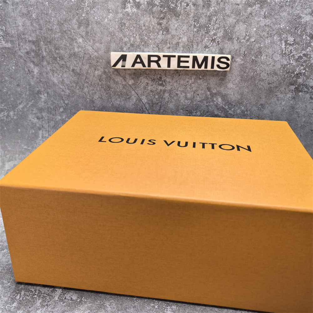 UA LV Trainer Sneaker