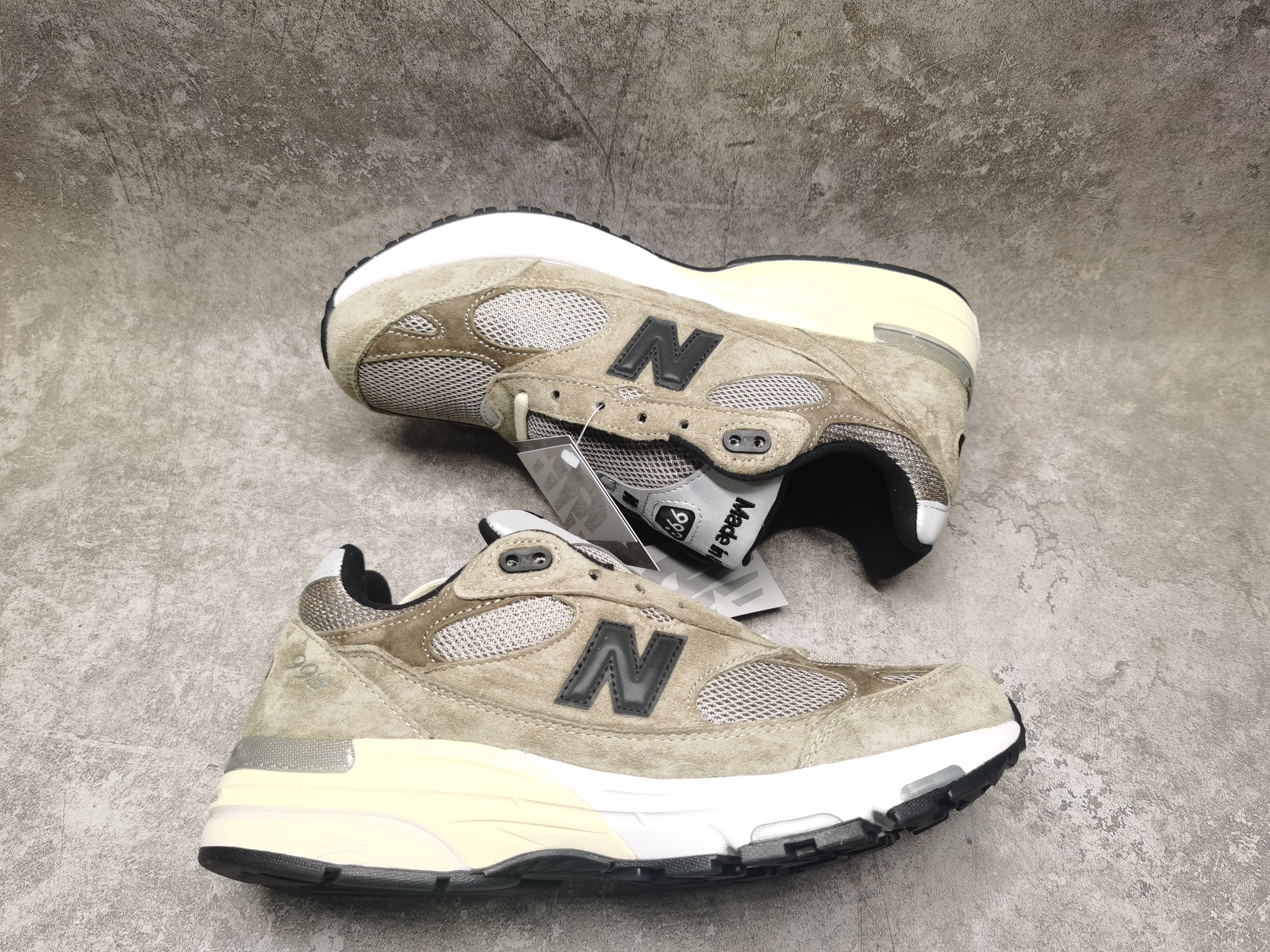 UA New Balance 993