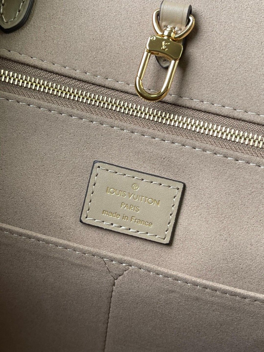 LV OnTheGo GM M44926 16.1 x 13.4 x 7.5inches