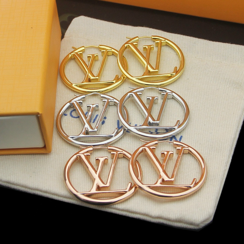 l0*is V*t0n earrings