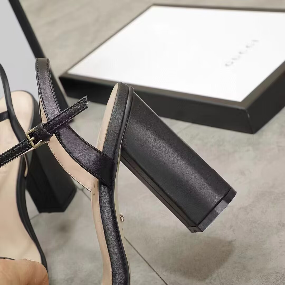 ua G*u*i horsebit heeled sandal
