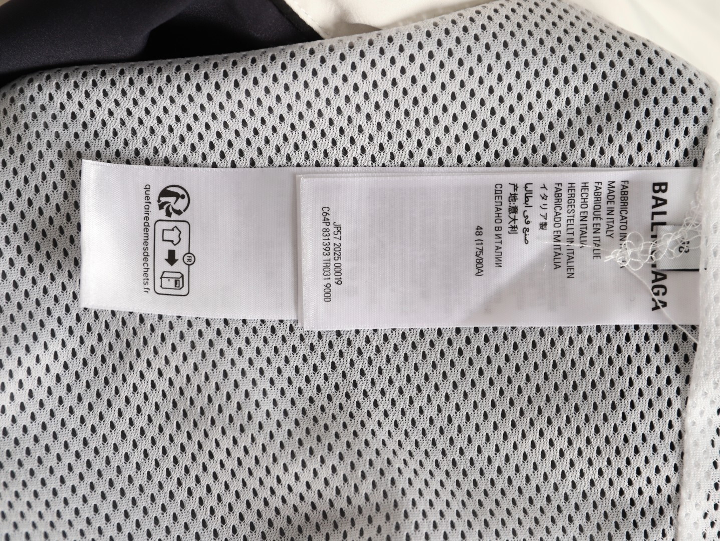Ba*len*cia*ga coats suit